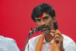 PTI : Maratha activist Manoj Jarange |